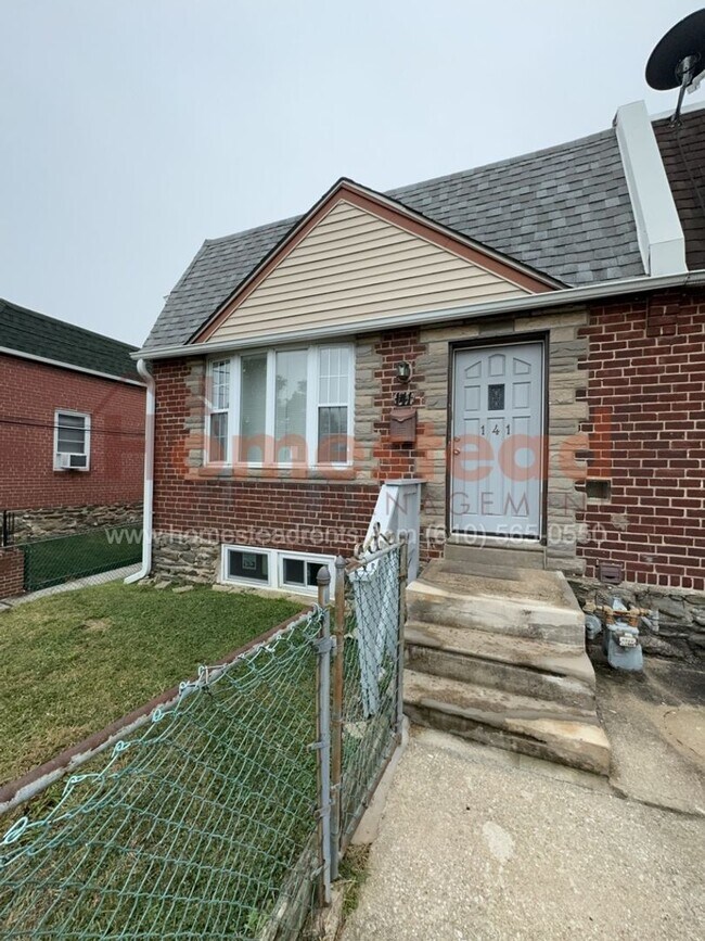 Foto del edificio - 141 Chadwick Ave