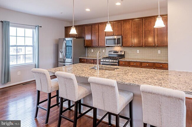 Foto del edificio - 6748 Green Mill Way