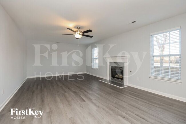 Foto del edificio - 2260 Hayward Ln