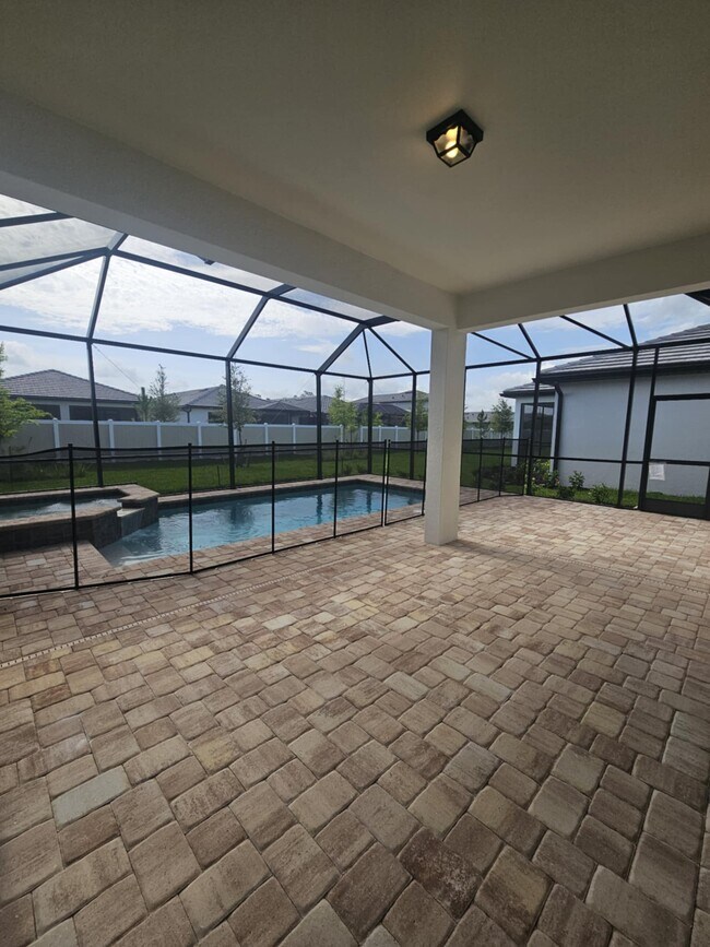 Building Photo - 24923 Surf Hvn Ln