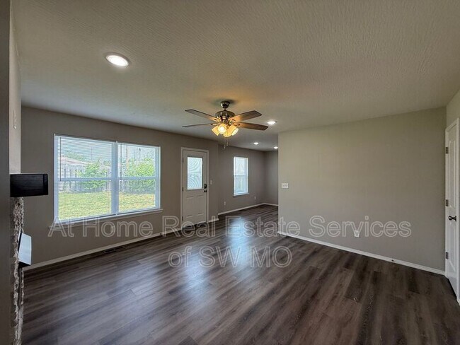 Building Photo - 801 E Watermill Cir