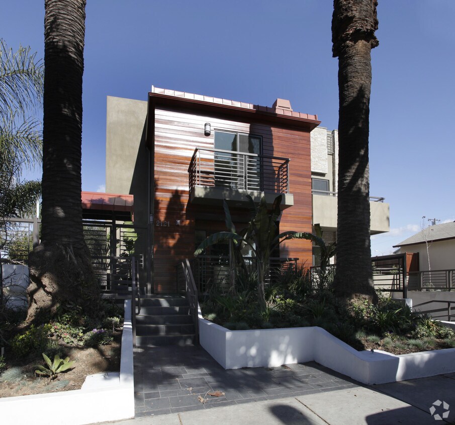 Foto del edificio - Virginia Townhomes