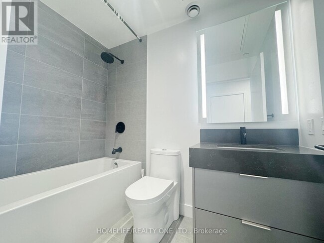 Building Photo - 308 Jarvis St