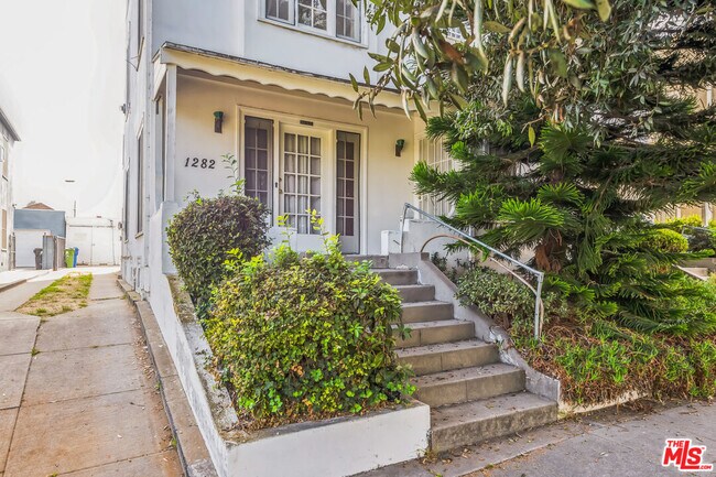 Foto del edificio - 1282 Queen Anne Pl