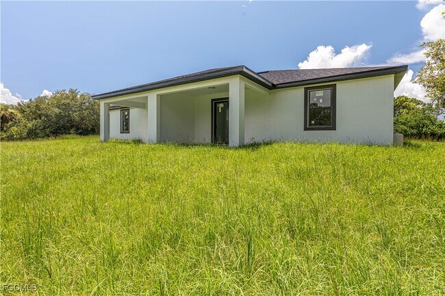 Foto del edificio - 719 Homestead Rd S