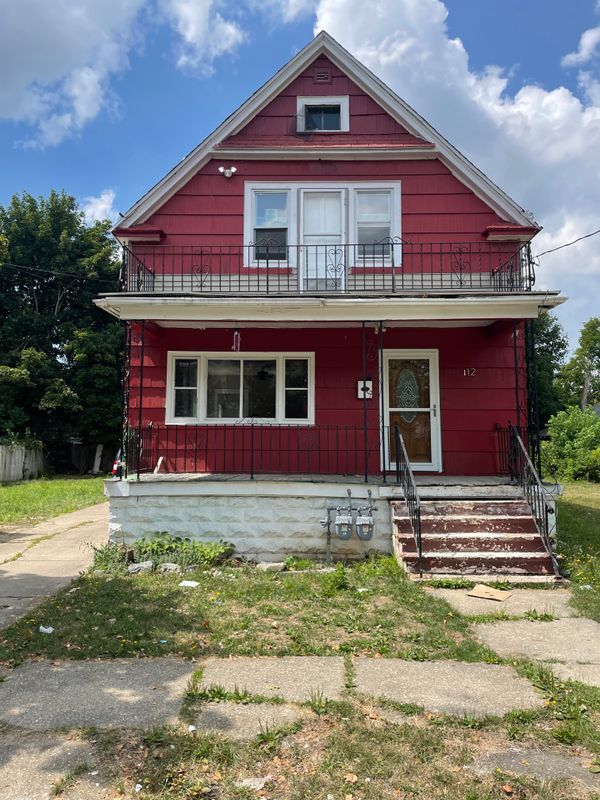 Building Photo - 112 Goembel Ave