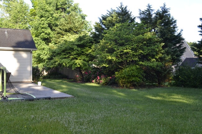 Building Photo - 1601 Silver Oak Ln