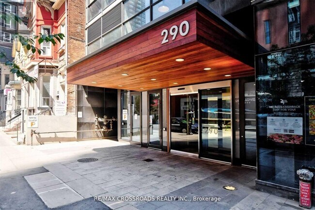 Photo du bâtiment - 290 Adelaide St W