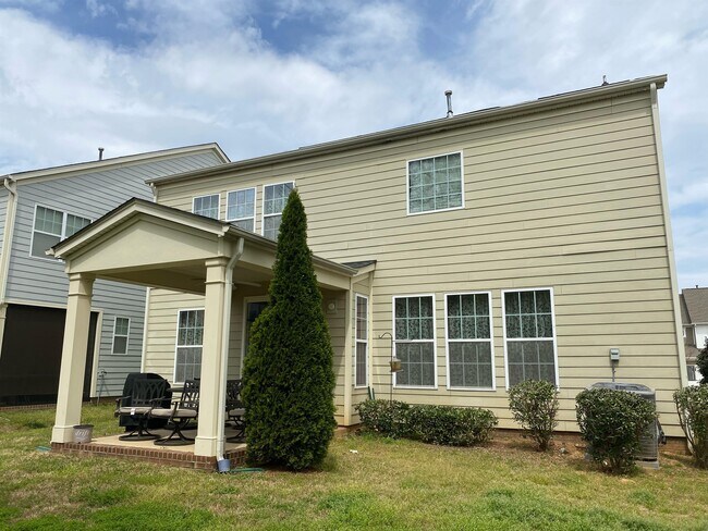 Foto del edificio - 187 Blossom Ridge Dr