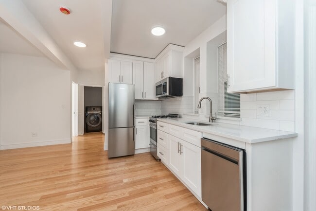 Photo - 107 Park Dr Apartments