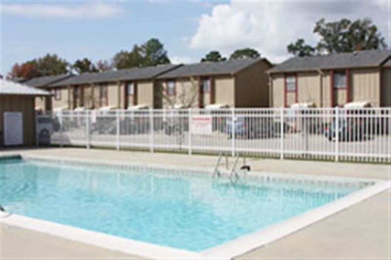 Foto principal - 1301 Alexander Dr
