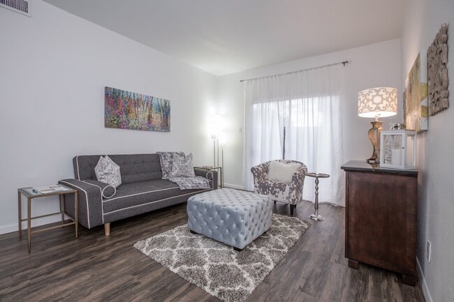 Building Photo - The Corridor at Westchase