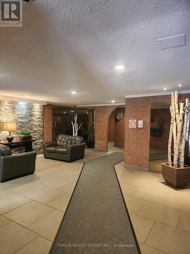 Photo du bâtiment - 1100 Jalna Blvd