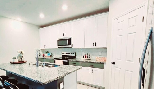 Building Photo - 1219 Zambrana Ct