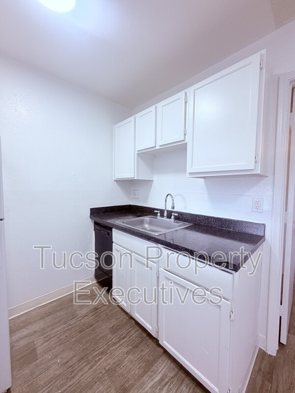 Foto del edificio - 219 W Fort Lowell Rd