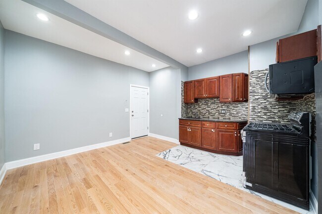 Foto del edificio - 120 W 23rd St