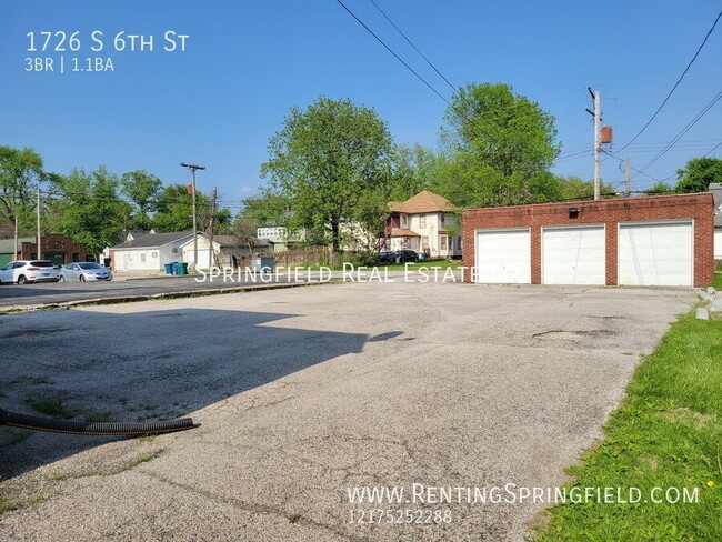 Building Photo - “Old School Cool” — 3 Bed with 3-Car Garage + Tons of Parking