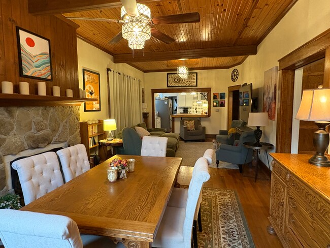 Foto del edificio - 940 S Cedar St