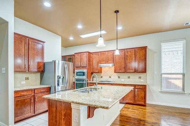 Building Photo - 10841 Leesa Dr