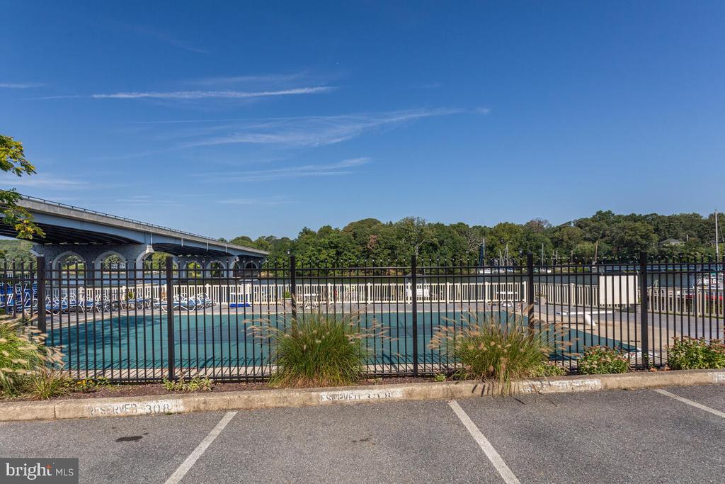 Foto principal - 304 Forbes St