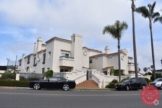 Building Photo - 7561 LA JOLLA Blvd