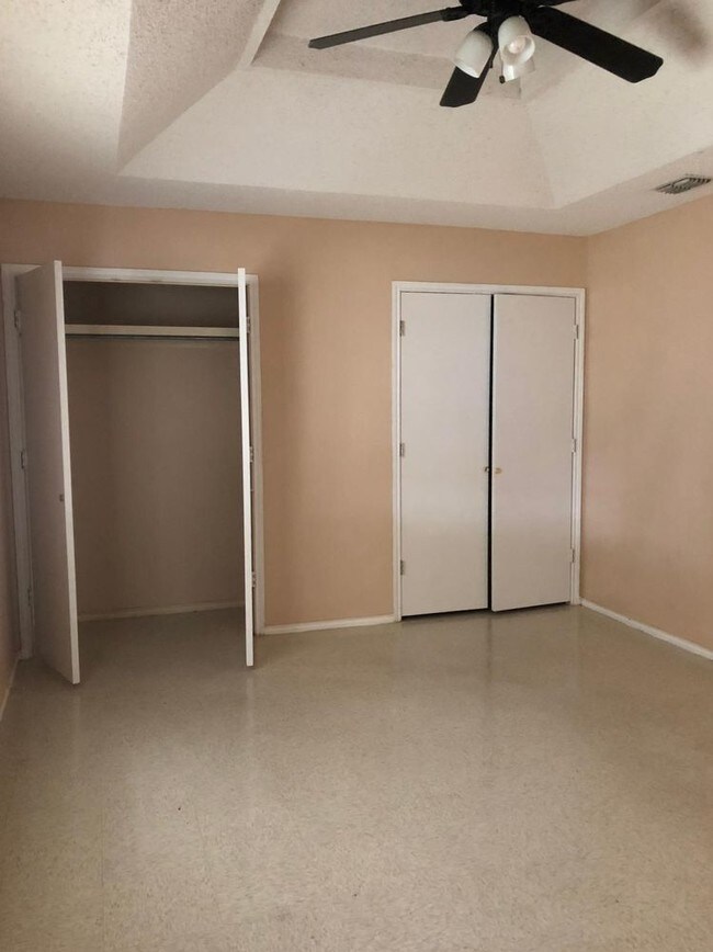 Foto del edificio - 2B/2B APT FOR RENT NEAR UTRGV