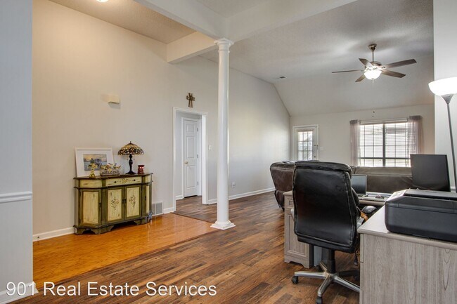 Building Photo - 3 br, 2 bath House - 8268 Floral Springs D...