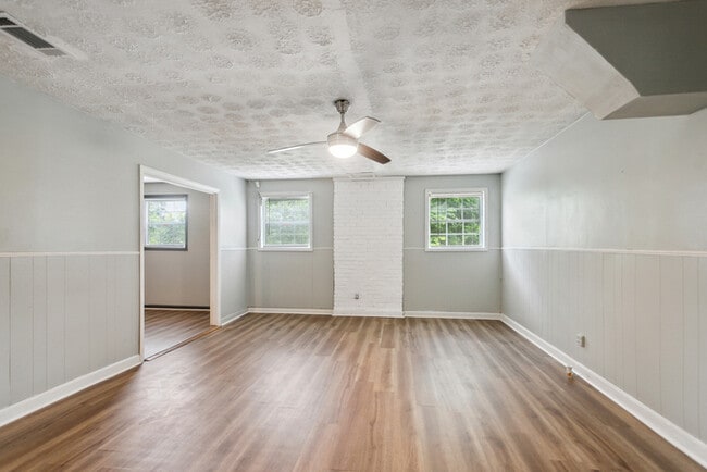 Photo - 2550 Farmer Rd NW (Conyers, GA) House
