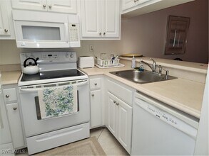 Building Photo - 3320 Olympic Dr