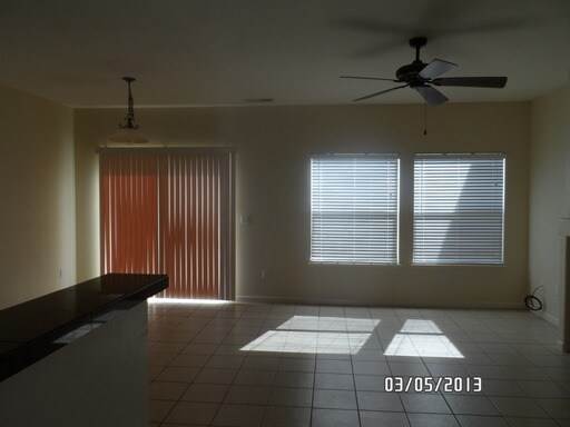 Building Photo - 931 Sierra Oaks Dr