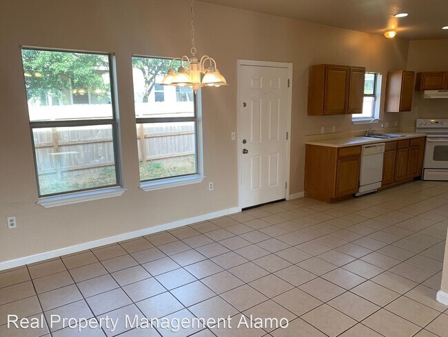 Building Photo - 3 br, 2.5 bath House - 6911 Hallie Ridge
