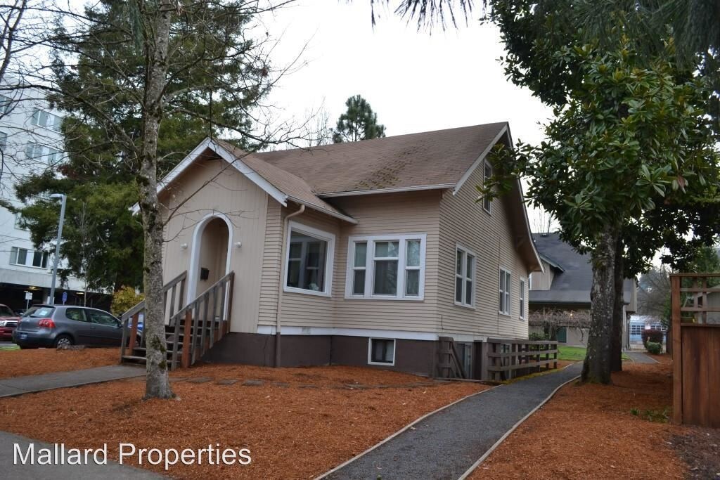 Primary Photo - 5 br, 3 bath House - 1471 Villard St.