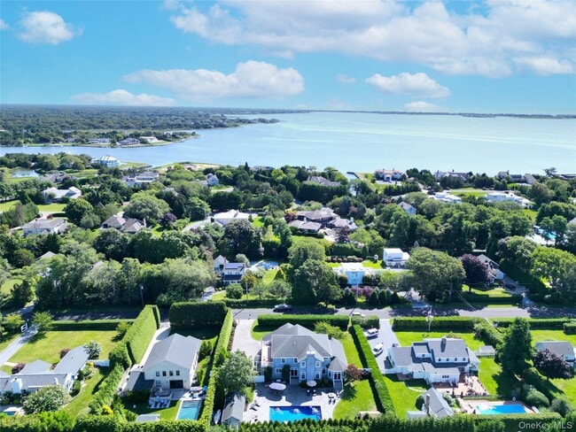 Building Photo - 43 Shore Rd