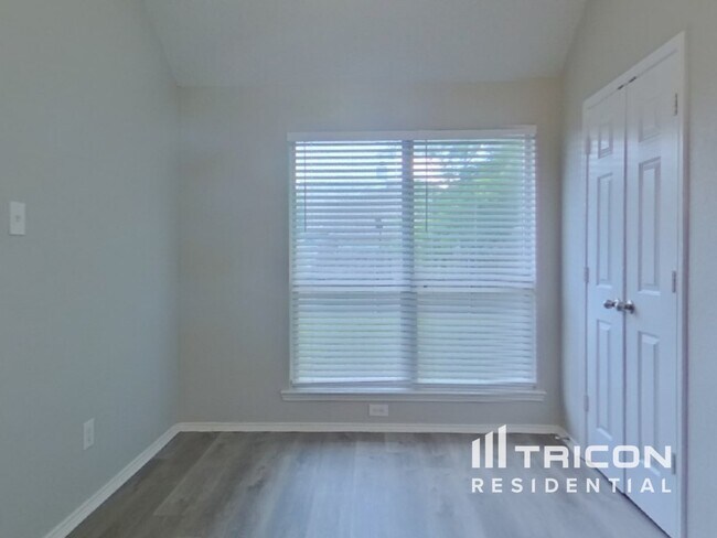 Building Photo - 103 E Forestwood Drive Forney TX