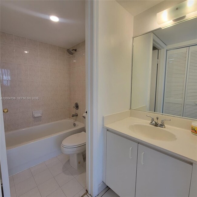 Building Photo - 7601 Dickens Ave