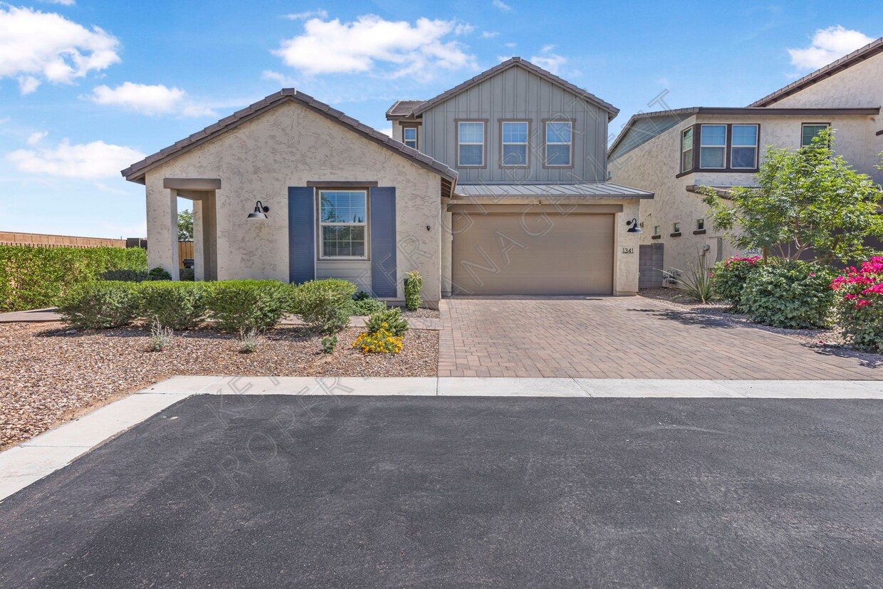 Modern 3-Bed + Bonus Room /2.5-Bath Home i... - Modern 3-Bed + Bonus Room /2.5-Bath Home i...