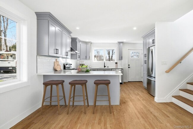 Building Photo - 78 N Kensico Ave