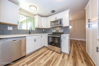 Building Photo - 7957 E 19th Pl
