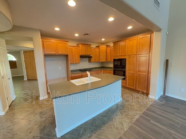 Foto del edificio - 20877 W Court St