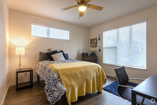 Interior Photo - Arive 850