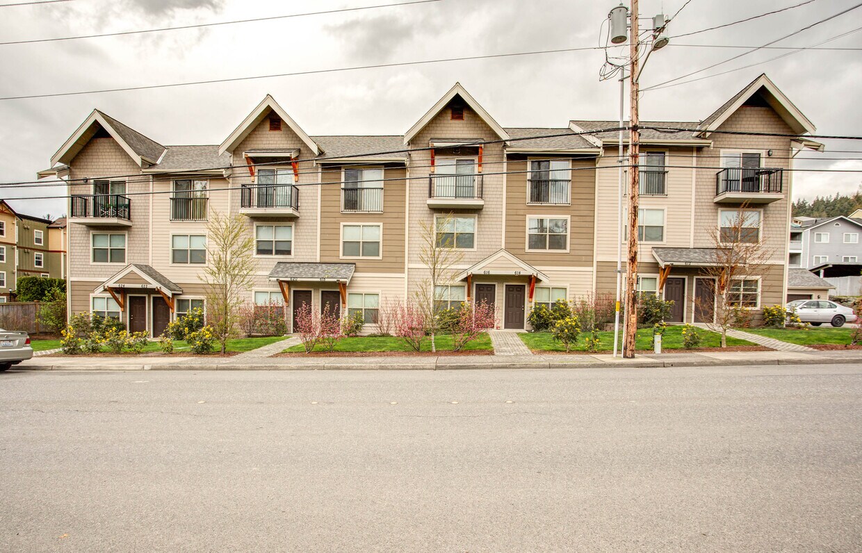 Hooge House Townhomes for Rent Bellingham, WA