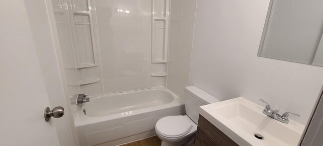 Photo du bâtiment - 3173 Sandwich St.