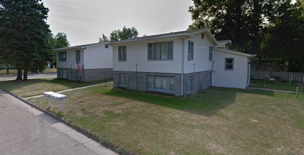 603 Code Ave S Unit 5, Park River, ND 58270 603 Code Ave S Park River