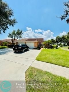 Building Photo - 5758 Royal Lake Cir