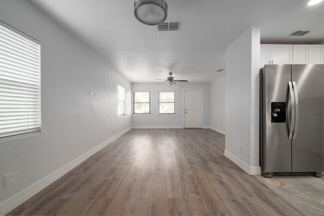 Foto del edificio - 4810 Shoshone St