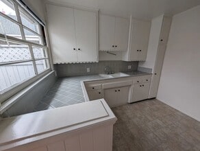 Building Photo - Valleyheart