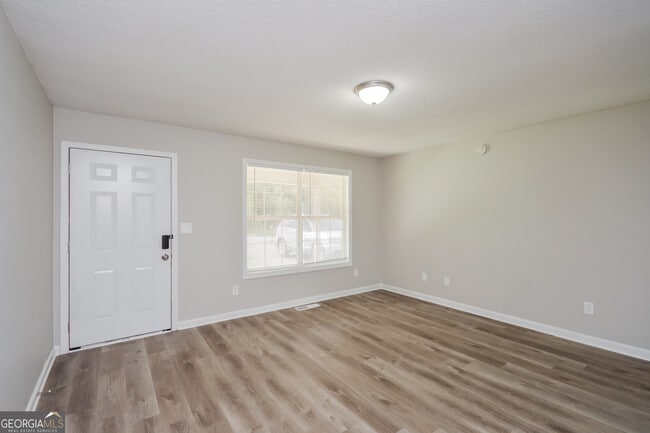 Foto del edificio - 10106 Stone St NW