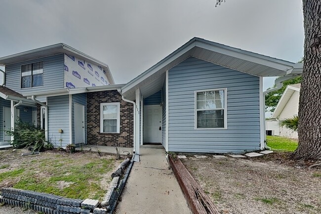 Photo - 111 Hidden Arbor Ct Townhome