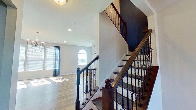 Building Photo - 4043 Overview Dr