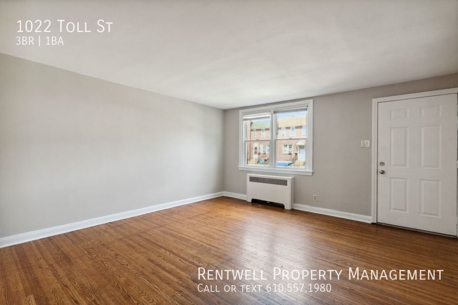 Primary Photo - 3BR 1BA Row Home w/Furnishable Basement in...